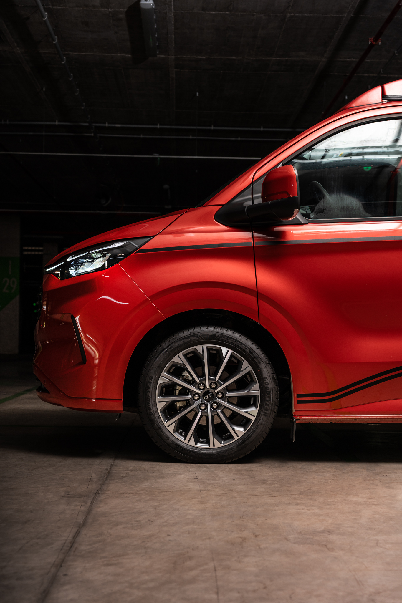 Panama Peak P12+ exterior